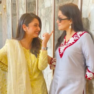 Dania Enwer Instagram - Proof... Hum bohat sari baatein karte Hain!!! And she is such a sweetheart ❤️❤️ God bless her I am loving her as Dadi in #chaudhryandsons
