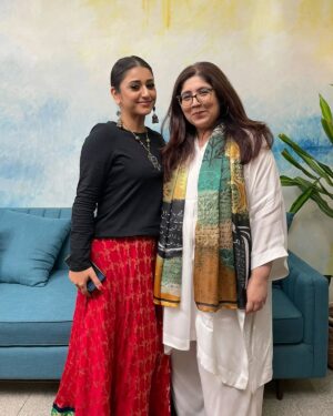 Dania Enwer Instagram - If you all haven't watched my interview for @somethinghauteofficial what are you all waiting for?
Link in bio
This was my first interview, and so grateful that it was with Aamna ji. While we chatted, there was warmth. I loved her questions, I loved how she has the gift of keeping the conversation seamless and that too effortlessly and on top of it all she let me speak, If you guys know what I mean! She respected what I was comfortable with and what I wasn't.

Having said that, she is was definitely respectful but didn't let go of the wit and humour. I am so glad we did this.

People I had to mention in this interview because my work journey is incomplete without you amazing people
@iam3h
@syed_ali_raza_usama
@barikhanfaseeh 
@s_mazhar_moin 
@yasrarizvi 
@therealmarinakhan 
@ali.faizan.338 
@salman_shahid_actor 
@samiyamumtazactor 
@hinadilpazeerofficial 
@iabulhasan 
@serajsalikin 
@sanaskari

And my hubs fam
@sabafaisal.official
@ushnashah 
@janice_tessa 
@musaddiqmalek