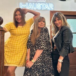 Daniela Pantano Instagram - Llega Mujeres al Límite🔥💃

Un programa hecho por y para mujeres donde las charlas sinceras, los juegos, las risas y los mejores consejos se convierten en protagonistas💡🤭

Cada semana, @claribelmedinaok , @salgueiroadriana y @daniela_pantano te llevarán al límite con historias sorprendentes, invitados especiales y mucha diversión 🎉🚀

Prepárate para vivir experiencias únicas , descubrir secretos y, por supuesto, un toque de picante que no puede faltar🤫🌶️

Muy pronto por @haustream en YouTube! 🎥📺
¡No digas que no te avisamos! 😉