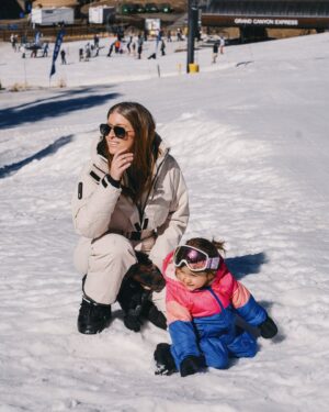 Danielle Clyde Instagram - Swipe ➡️ para ver momentos bonitos 🤍🎿