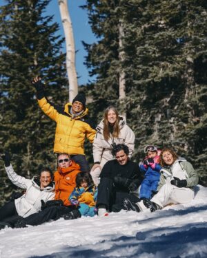 Danielle Clyde Instagram - Swipe ➡️ para ver momentos bonitos 🤍🎿
