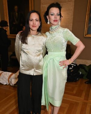 Debi Mazar Instagram - London fashion week! 
What fun I had!💯❤️
Stepped into a role of a TV home shopping host ,aging out, and having a nervous breakdown on live TV. 😬😬😬 So campy !
 Thanking Laura (the writer)
 & Raffe for his direction ..and Phil.
Thankyou for having me @completedworks ! 
So modern & feminine!
Thankyou to everyone who helped me to create this character! Big love to @isamayaffrench who I’ve manifested to do my makeup ,who btw reminds me of my younger self ! the cojones ! Her brand is beyond.❤️
To  @completedworks @annajewsbury whose designs are fantastic !I felt like a modern queen at a fantastic price point!
❤️ So honored to represent
love to my hair @keiterada and costume designer  @rachelbakewell 
Lucy: Aine O’Leary / @aineolearyy
Writer: Laura Waldren @laurajwaldren
Director: Raffi Chipperfield @household.pictures
Art Director: Ekaterina Bazhenova-Yamasaki @yekate
Stylist: Rachel Bakewell /@rachelbakewell 
Set Design: Hollie Bowden Interiors @holliebowden 
Nails: Saffron Goddard / @saffrongoddard 💅🏼 
Photographer: Jenny Li / @_jenny_li_ 
And to my agency @curtisbrowntalent ❤️
It was a blast!