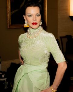 Actress Debi Mazar HD Photos and Wallpapers March 2025