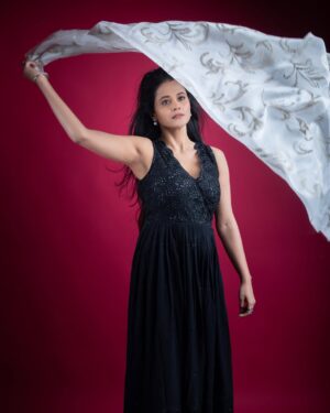 Deepti Devi Instagram - Birthday special💫
 a story of growth, wisdom, and resilience. Celebrating other year of life, love and self discovery.
Thank you for  all your warm wishes through calls, messages, social media channels and personal meets…
Means a lot.
Forever grateful 😇 
Photography : @timeframe.studios 
Make-up : @muktadange 
Hairstyling : @vidya_chaugule_makeup_and_hair 
Jewellery : @bebeautifuljewells 
Outfit : @sujatradesigns 
#deeptidevi #birthday #wisdom #happiness