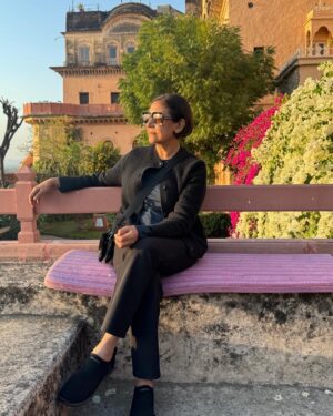 Deepti Naval Instagram - An afternoon at Neemrana Fort - Always makes me reflect on phases of life gone by . . .