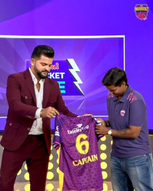 Deepti Sharma Instagram - A UP legend’s faith, a captain’s new journey. 🫡

@officialdeeptisharma is ready to lead the Warriorz this season 💜💛

#UPWarriorz #TATAWPL #ChangeTheGame