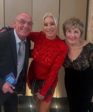 Denise Van Outen Instagram - @tvchoicemagazine awards London ⭐️
@johnny_vaughan66 
@mrscmcguinness & @mrduncanjames 
@melvinodoom 

🥂 @c4gogglebox (Winner) @studiolambert 

Dress - @nadinemerabi 
Shoes -  @tabithasimmons 
Glam -💫 hair & make up @melissabourne 
Photo credit @brett_d_cove