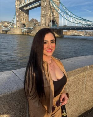 Diana Khan Instagram - POV: You are again staring at my pictures😉