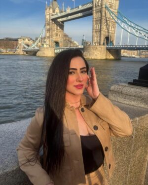 Diana Khan Instagram - POV: You are again staring at my pictures😉