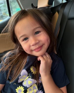 Diana Zubiri Instagram - She wants a selfie today 😇 @amirajadesmith