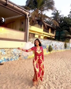 Diljott Instagram - Birthday 2024 by the Beach ♥️🏖️
Surrounded by love, positivity, inner peace and gratefulness💕💖Thank you to my dear family, friends and all of you for making it all the more special and memorable💖💕