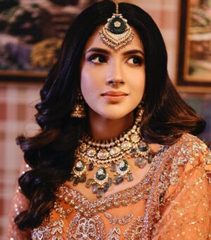 Diljott Instagram - ♥️🕊️Mohabbat🕊️♥️

.
Jewels: @manimuktaajewels
Clicks: @shamsherslens
Outfit: @kulwinder_nagra
Makeup: @themakeupbox_byginnie
Hair: @hairartistmika