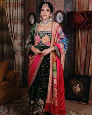 Diljott Instagram - ✨2👸🏻25 ✨

.
Jewels: @manimuktaajewels
Outfit: @kulwinder_nagra
Clicks: @shamsherslens
Makeup: @themakeupbox_byginnie
Hair: @hairartistmika