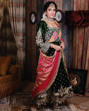 Diljott Instagram - ✨2👸🏻25 ✨

.
Jewels: @manimuktaajewels
Outfit: @kulwinder_nagra
Clicks: @shamsherslens
Makeup: @themakeupbox_byginnie
Hair: @hairartistmika