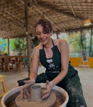 Dipannita Sharma Instagram - The week so far …
##goadiaries #pottery #beach #coffee #greatcompany 

@nikita_rathore09 @houseofniso
