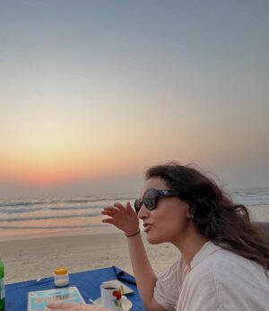 Dipannita Sharma Instagram - The week so far …
##goadiaries #pottery #beach #coffee #greatcompany 

@nikita_rathore09 @houseofniso