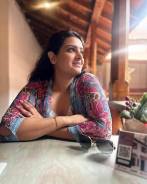 Divya Pillai Instagram - Me through the eyes of a good friend!!

📸 @reba_john 💟

#goodfood #greatcompany #lifeisgood