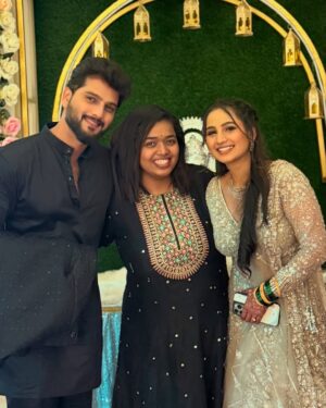 Divya Pugaonkar Instagram - #DivyAkshay Wedding Done ✅❤️
Congratulations @divyasubhashpugaonkar_official & @aesthetic.akshay on your wedding.
Wishing you both a lifetime of love, happiness and prosperity ahead.✨Stay blessed and keep being the crazy romantics as you are!🥰
These 4 days were a riot of fun, rush, craziness and drama! Thanks for choosing me for what I do the best.😛 Means alot. See you two soon.😘
.
Divya & Akshay’s Wedding Management, Collaborations, Content Sharing, PR, Social Media Management was done by @wechitramedia and team.✨
.
@stillphotography.in you boys were fabulous.❤️
@_shrutiee_236 love and only love.😘
@suvidhafashion your outfit stole the show😍
@pngjewellers your jewellery was just perfect ♥️
@srresortpanvel great location.✨
@madhurikhese_makeupartist & team great job.🥳
@blush_bhakti fab wedding day outfits.✨
@shalmalee_t your styling was amazing ❤️
@kkanchan_mehendi_ & team, beautiful mehendi.😍
@swatiwaghcreation amazing floral jewellery and garlands❤️
tanuleecreations your beautiful mundavlya made the look complete.👍🏻

To the whole team and people involved, there may have been times where we must have lacked things & time, may have had to rush, I may have been rude and dominating but it was need f the hour.😛 & thanks for all the small-big efforts you took to make this a success. Love you all always✨
.
#FromFacebookToPheras #DivyAkshay #Wedding #Blessed