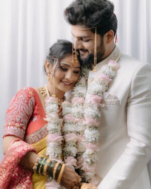 Divya Pugaonkar Instagram - Hello from Mr & Mrs Gharat✨
.
Pictures by @stillphotography.in 
Makeup @madhurikhese_makeupartist 
Jewellery @pngjewellers 
Styled by @blush_bhakti 
Saree Drapping @sareedrapist_arti 
Garlands by @swatiwaghcreation 
Mundavlya @tanuleecreations 
Wedding management @n.i.d.s_ 
Socials & PR @wechitramedia 
.
#FromFacebookToPheras #DivyAkshay #DivyaAkshay #Wedding #Blessed