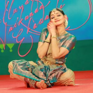 Divyaa Unni Instagram - നെല്ലുവായ് ശ്രീ ധന്വന്തരി ക്ഷേത്രത്തിലെ 
ഏകാദശി മഹോത്സവം 2024
.
ശ്രീമതി ദിവ്യ ഉണ്ണി അവതരിപ്പിച്ച നൃത്തം...
.
.
Dancer : @divyaaunni
Photos : @midhunnelluvaiphotography
.
.
. #NELLUVAI
#nelluvai__dhanwanthari__temple 
#nelluvaidhanwanthari 
#nelluvaya 
#nelluvai_dhanwanthari_kshethra