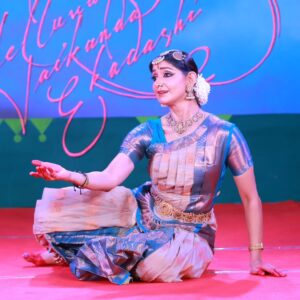 Divyaa Unni Instagram - നെല്ലുവായ് ശ്രീ ധന്വന്തരി ക്ഷേത്രത്തിലെ 
ഏകാദശി മഹോത്സവം 2024
.
ശ്രീമതി ദിവ്യ ഉണ്ണി അവതരിപ്പിച്ച നൃത്തം...
.
.
Dancer : @divyaaunni
Photos : @midhunnelluvaiphotography
.
.
. #NELLUVAI
#nelluvai__dhanwanthari__temple 
#nelluvaidhanwanthari 
#nelluvaya 
#nelluvai_dhanwanthari_kshethra