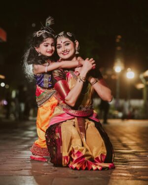 Divyaa Unni Instagram - Guruvayur diaries: Reliving the Yashoda-Krishna moments

PC: @nibin.kc