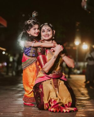 Divyaa Unni Instagram - Guruvayur diaries: Reliving the Yashoda-Krishna moments

PC: @nibin.kc