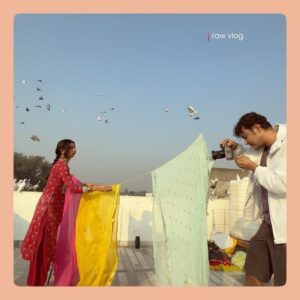 Dolly Singh Instagram - Sasural Genda Phool 🌼 
Starring - @dollysingh and @shivank_panwanda 
Direction , Shot and Edited by - @camerawalebhaiya 
.
Big Thanks to @joeysmovie and @anshulpathak_ for capturing these BTS so Beautifully 🌸🌸
Great work Guys .. ✨