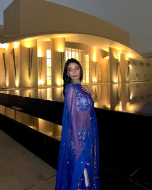 Dolly Singh Instagram - Dilli main shaadi season aur maut ke season ka saath main lutf uthate hue😂 
So much fun at chota bhai @mayankpandey_3 and @shubhangiverma1196 wedding, such sweethearts both of them and so in love! 🧿😭 
@komalpandeyofficial @siddharth93batra being the most beautiful, perfect hosts 🤩
I wore @aisharaoofficial felt like  Jasmine 😍with my honorary bengali babu @manuchaturvedi 😂 
Makeup and hair by my baby @makeupbybinachauhan 🤌🏽
Thank you @quirkbrandconsulting 🩷