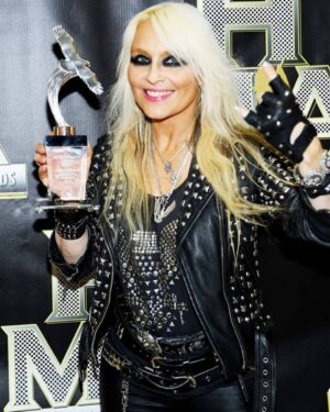 Doro Pesch Instagram - Throwback to receiving the "Metal Goddess Legend Award" at the "Vegas Rocks!" Awards in Las Vegas in 2016!
🇺🇸🇺🇸🇺🇸🇺🇸🇺🇸🇺🇸🇺🇸
What a night!
🤘💪❤️🙏
#Love, #Doro
-
@sallysteelerocks 
@scorpions 
@eddietrunk 
-
-
-
#doropesch #conqueress #allweare #warlock #triumphandagony #vegasrocks #sallysteele #lasvegas #award #metalgoddess #throwback #heavymetal #klausmeine #scorpions #eddietrunk #throwbackthursday #metalqueen #queenofmetal #fürimmer #metalheads #tbt #hairmetal #blondeshavemorefun #vegan #soberlife #monstersofrock #monstersofrockradio