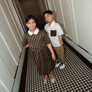 Duma Riris Silalahi Instagram - GIVEAWAY x Judika 

Memang menikmati kebersamaan dengan orang-orang tercinta di @langham_jakarta memiliki seribu keindahan untuk diceritakan! Banyak yang rekomendasi untuk stay dan aku ambil keputusan terbaik untuk merayakan momen spesial di tempat keren ini!

Nah, aku dan The Langham,Jakarta ingin berbagi kebahagiaan ini bersama kalian!

Ikuti giveaway untuk memenangkan STAYCATION 1 MALAM di @langham_jakarta untuk satu orang pemenang yang beruntung! Caranya gampang banget:

1.⁠ ⁠Wajib follow @langham_jakarta, @jud1ka & @duma_riris 
2.⁠ ⁠Like post ini
3.⁠ ⁠Isi di kolom Comment “Happy Birthday Judika & The Langham, Jakarta” dan tag 2 orang temanmu
4.⁠ ⁠Share post ini ke IG story kamu

Pemenang Giveaway akan diumumkan pada tanggal 10 September 2024 ✨

#TheLanghamWay #thelanghamjakarta #TheLanghamJakartaTurns3