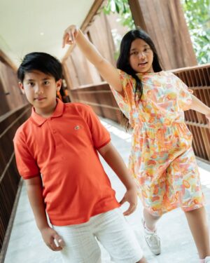 Duma Riris Silalahi Instagram - Liburan singkat,padat,mantaap!!

Sudah jadi kebiasaanku dan istriku @duma_riris untuk selalu kasi waktu terbaik untuk keluarga dan khususnya anak2.Karena waktu ga bisa diulang dan semaksimalnya
Kita selalu hadir buat mereka.

So, kemarin anak2 liburan sekolah seminggu. Langsung kita gas ke Bali walaupun mutusinnya last minute.😁

Kali ini kita milih stay di daerah Sanur tepatnya @themerusanur. 
Asyik dan keren banget hotelnya.  Jadi banyak foto2 deh kita.

Liburan singkat yang berasa sangat singkat. Yang penting Bumil dan anak2 happy😘

Sekarang kita gass kerja lagi.Semangat!!