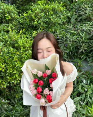 Eisaya Hosuwan Instagram - Happy Valentine’s day นะคะ🌷✨