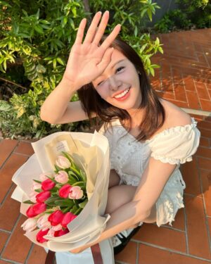 Eisaya Hosuwan Instagram - Happy Valentine’s day นะคะ🌷✨