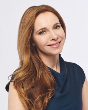 Ekaterina Guseva Instagram - @teleweek_star  Немного о себе, о счастливых семейных путешествиях ,  о новых работах  в театре и кино, плюс красивые  фото от  @kiradigger #ЕкатеринаГусева