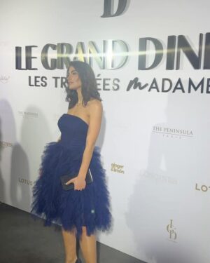 Elena Faliez Instagram - Picture 9, quand elle te regarde comme ça t’as tout gagné… 😏

Jeudi 06 mars nous avons assisté à la mise à l’honneur des femmes par @le.grand.diner pour la remise des trophées Madame. 

Une fabuleuse soirée pour célébrer ces femmes qui rappellent chaque jour que tout est possible, et nous donne envie de nous dépasser. 

Un grand bravo à toutes les lauréates, et particulièrement à @mayane_sarah_ pour son trophée Madame pour la catégorie cinéma 🎬👏🏼

Merci ma @evegillesoff de m’avoir conviée à tes côtés ❤️ 

👗 Outfit Elena by @christopheguillarme 
@whisperingagency 

#legranddiner #tropheesmadame #journeedelafemme #trophee #hotelpeninsula #outfit #classy #celebratewomen #8mars #evegilles #missfrance2024