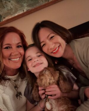 Elisa Donovan Instagram - On this #InternationalWomensDay I want to acknowledge this warrior mother, daughter, sister, partner, friend, and advocate for change @lesleyahu. Lesley loves fiercely, opens her broken heart everyday to spread awareness and hope to so many who have also lost loved ones to senseless gun violence. She is a force and a pillar of grace amidst unthinkable tragedy. She is a powerful example of what it means to answer the call of your life, no matter what it presents you with. On Monday, she will be honored as Assembly District 19’s “Woman of the Year” by @stefani4ca and the California State Assembly and sponsored by @cawomenscaucus for her tireless work with @piercespledge in honor of her sweet boy Pierce. Join me in sending big love to Lesley today. ❤️ 💪 💥 💖 #women #mother #endgunviolence