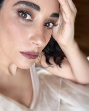 Elisa Zulueta Instagram - Día 1 @festivalmalaga 

Maquillaje: @valentina.rojasmua para @okwu_chile

Stylist: @doloresgazitua 

VESTIDO HERMOSO PRECIOSO de @javierajordan @javierajordancollections @rentjavierajordan