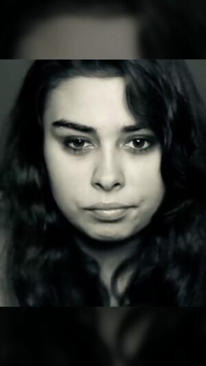 Elsa Punset Instagram - ¿Sabías que el cerebro no madura hasta los 23 o 24 años? En este vídeo, hablamos de cómo podemos acompañar a los adolescentes para que puedan contribuir al mundo todo su talento y energía!