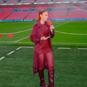 Elz The Witch Instagram - so i hosted at wembley infront of 90,000 people 🥹❤️ thank you @sidemen for having me back for a third time 💪🏻 £4.7 Million raised for charity 👏🏼 on international women’s day 😏

#sidemen #sidemancharitymatch #wembley