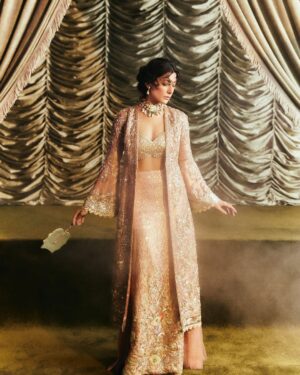 Eman Suleman Instagram - Despite all the healing, my disc slipped once again the night before this shoot, due to my own negligence. But when @kamiarrokni calls, only a fool would say no. 
I’m glad I persevered through the pain and brought this vision to life with an exceptional team. 

@thehouseofkamiarrokni, Soft Era.
Photographed by @snaqvi 
Styled by @meheksaeed 
Art direction by @moiz_tirmizi 
Hair and makeup by @sunil_mua 

Featuring dreamy beautiful birdies 
@richincolourandlife 
@noor_rashidd 
@dejaylazawal 
@sawerarajpootofficial