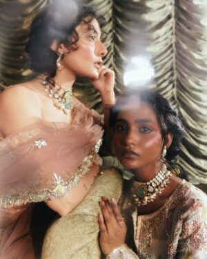 Eman Suleman Instagram - Despite all the healing, my disc slipped once again the night before this shoot, due to my own negligence. But when @kamiarrokni calls, only a fool would say no. 
I’m glad I persevered through the pain and brought this vision to life with an exceptional team. 

@thehouseofkamiarrokni, Soft Era.
Photographed by @snaqvi 
Styled by @meheksaeed 
Art direction by @moiz_tirmizi 
Hair and makeup by @sunil_mua 

Featuring dreamy beautiful birdies 
@richincolourandlife 
@noor_rashidd 
@dejaylazawal 
@sawerarajpootofficial