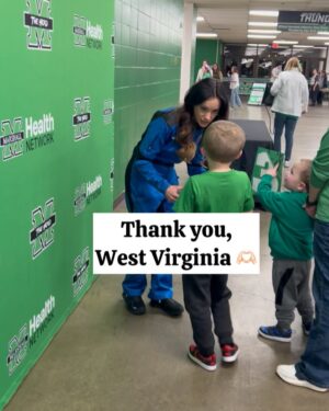 Emily Calandrelli Instagram - Grateful for so many things as I leave my home state. West Virginia, I love you. 🫶🏻 @marshallu thank you for believing in me 💚

Photos from Brock Burwell and Perry Bennett! 🙌🏼