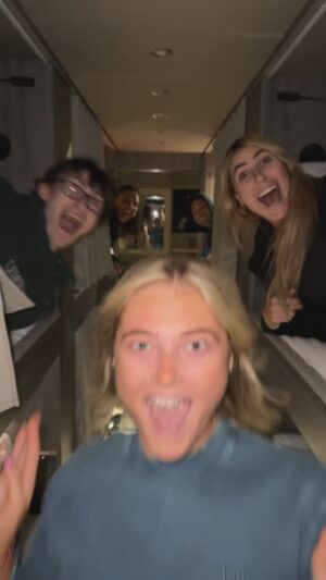Emma Slater Instagram - suite life on tour 😩🚍✨ #dwts @dwtstourofficial