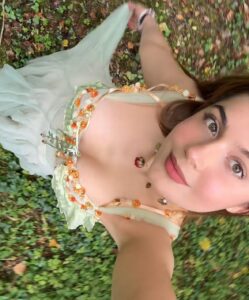 Actress Emmy Perry HD Photos and Wallpapers February 2025