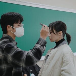 Enno Cheng Instagram - 2025之我一直走一直走一直走。
（有人跟我一樣看第一張覺得很餓嗎？⋯⋯）