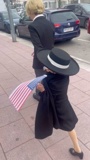 Esmeralda Moya Instagram - Con todos ustedes, la toma de posesión de Donald y Melania Trump. 🇺🇸