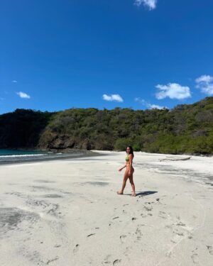 Eva Ruiz Instagram - Puraaa vida 🌞🤍🤍