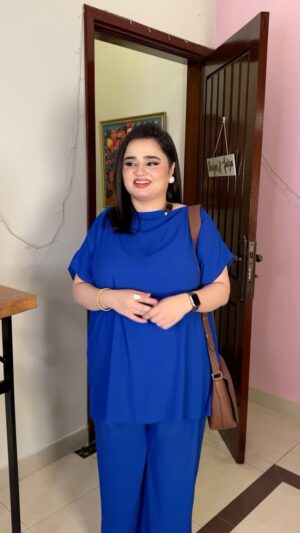 Faiza Saleem Instagram - COMING BACK HOME FROM SHOPPING IN A JOINT FAMILY

K-Electric Star Customers har mahinay apna bijli ka bill time pai pay kertay raho and enjoy karo deals & discounts on top brands! Download KE Live App today!

@KElectricPk @sputnik_footwear @makeupcitypk @allurebeautypk

#KEStarCustomers #KELiveApp #KEStarRewards #ViralVideo #FYP #Karachi #Discounts #KElectric #Trending