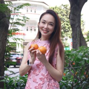 Fann Wong Instagram - 初九 开工拜拜🧧🎉 

@aiainbaby 
@honghuifang 
@catwalktaiwan 
@catwalkasia 
@cheekymiang 
@huiqinggg